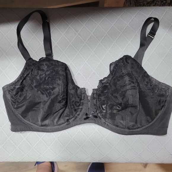 Cacique Other - Cacique Lane Bryant Lace Bra Full Coverage 38DDD/F
